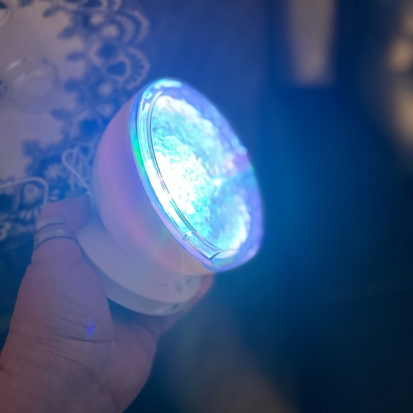 White LED Projector Light - Picture 3 of 10